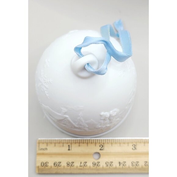 Lladro Porcelain Christmas Bell Ornament 1994 Snowy Scene With Ribbon & Box - Picture 7 of 7